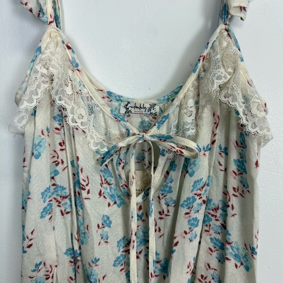 Intimately Free People Bodysuit Womens Size Small Cream Floral Take it Away NWT - Picture 4 of 13